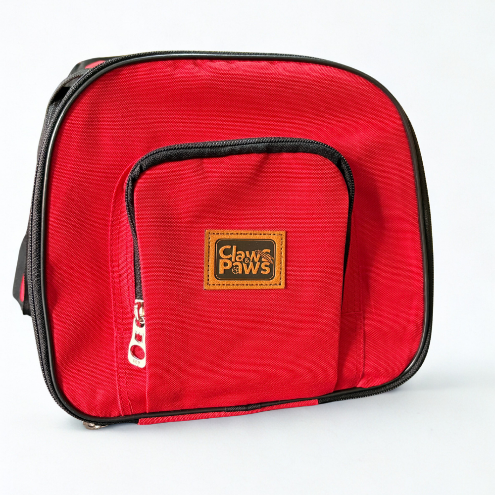 Hello Kitty X Claws & Paws Transportador rojo (45 x 26 x 25 cm.)