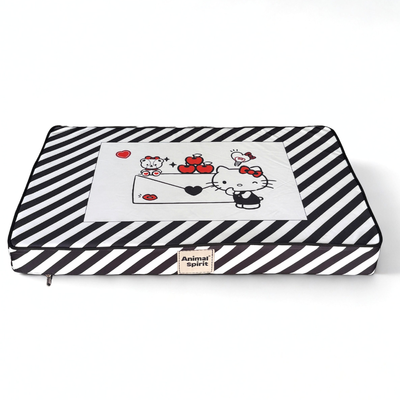Hello Kitty X Animal Spirit Colchoneta Black & White (70 x 45 x 8 cm.)