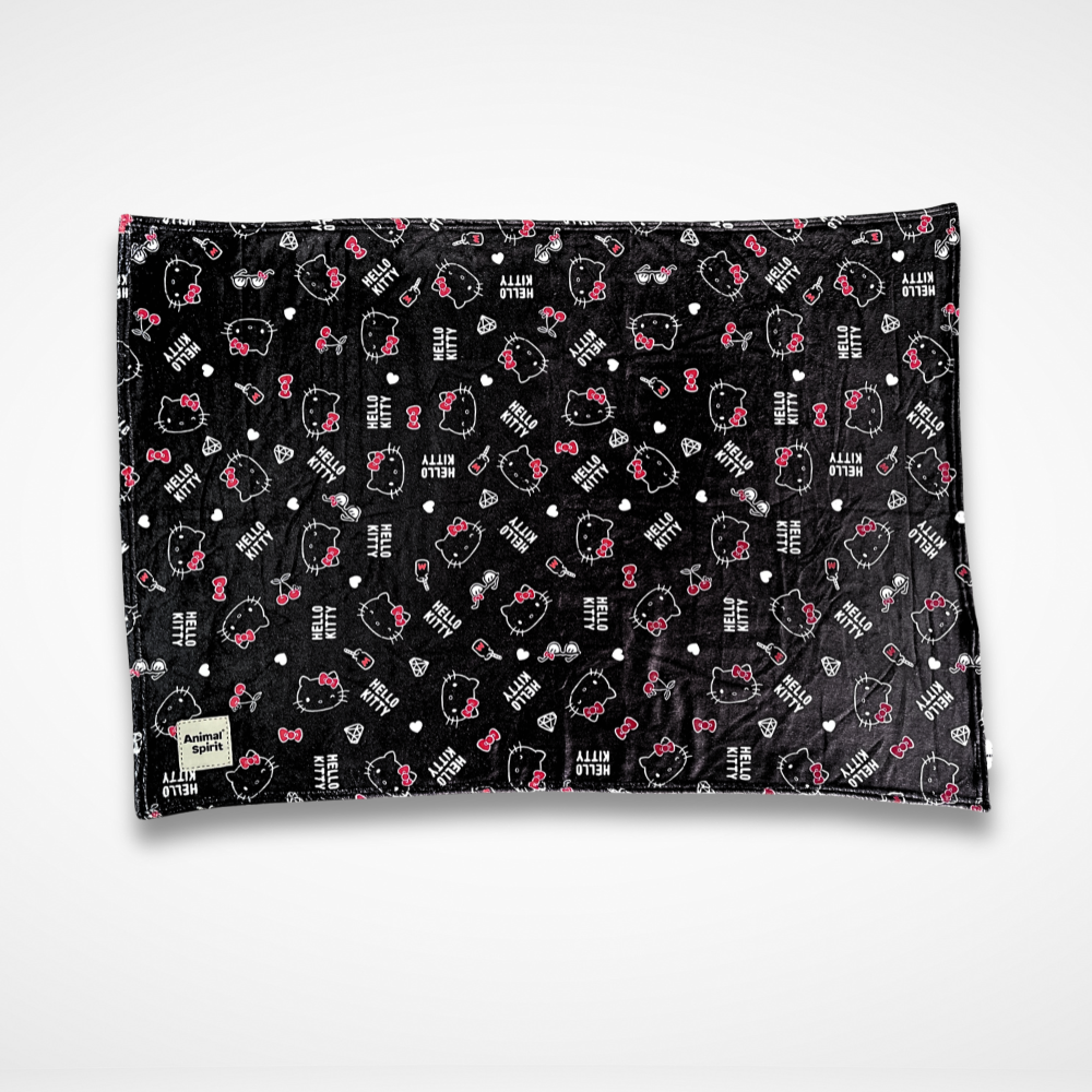 Hello Kitty X Animal Spirit Manta Deluxe negra (120 x 80 cm.)